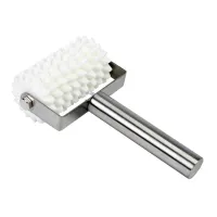 Rodillo Plastico con Clavos con 8 Ruedas THUNDER SLRD008