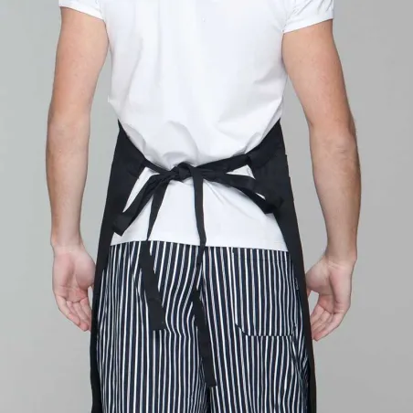 Delantal con Bolsillos de Color Negro CHECKEDOUT U305S0100A