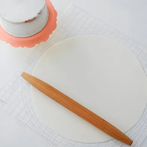 Pasta Fondant Color Blanco, 5 Libras WILTON 710-2300