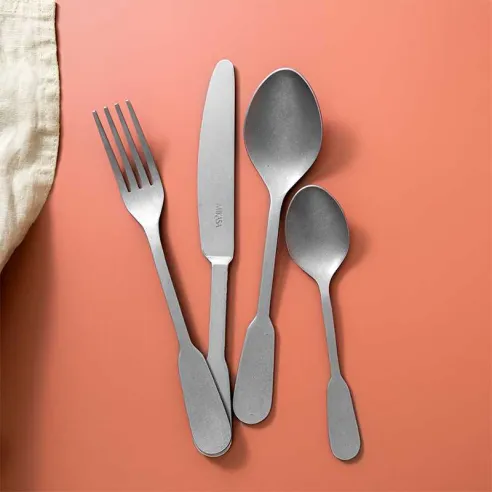 Cubiertos Soho Antique de Acero Inoxidable, Set de 16 Piezas MIKASA MKCUTSOANT16PC